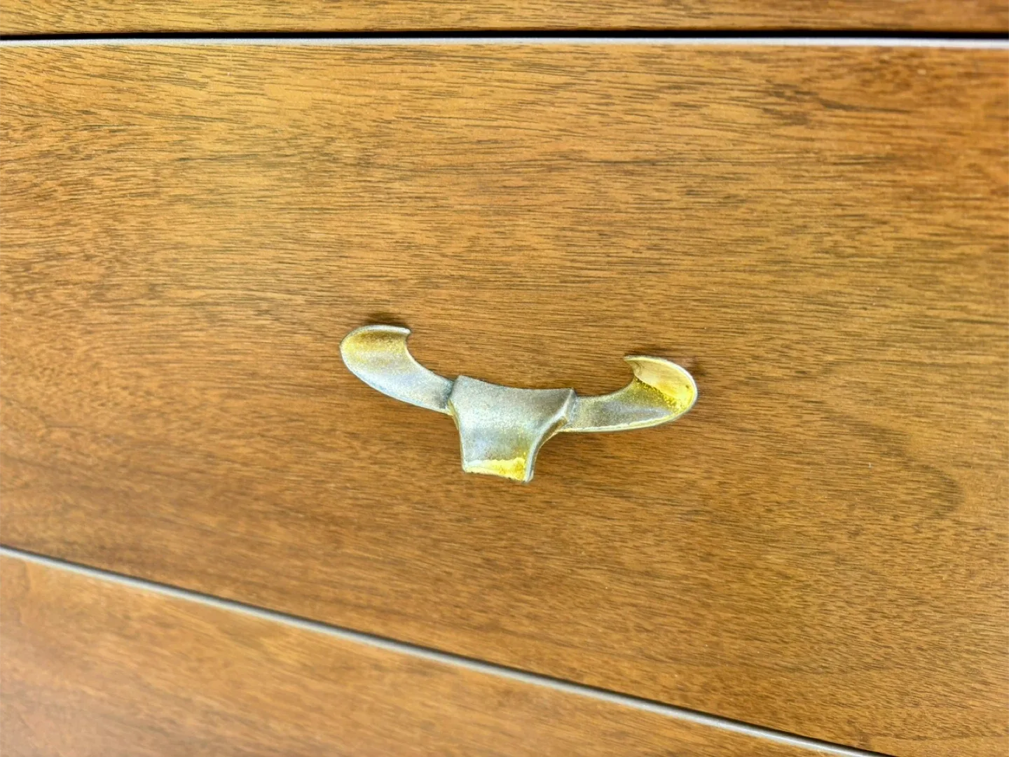 MCM Walnut Vintage dresser 6 drawers image indicator(8)