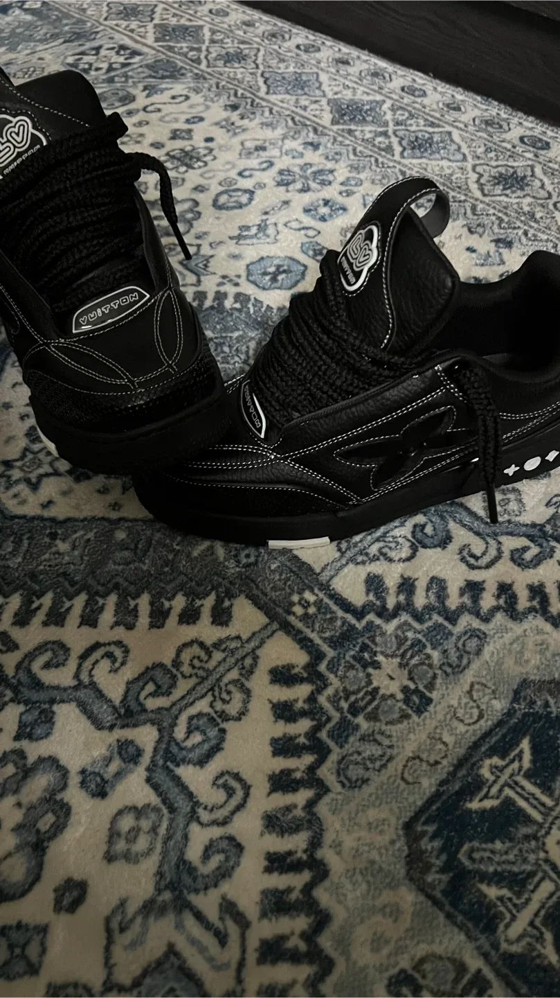 Louis  Vuitton shoes image indicator(2)