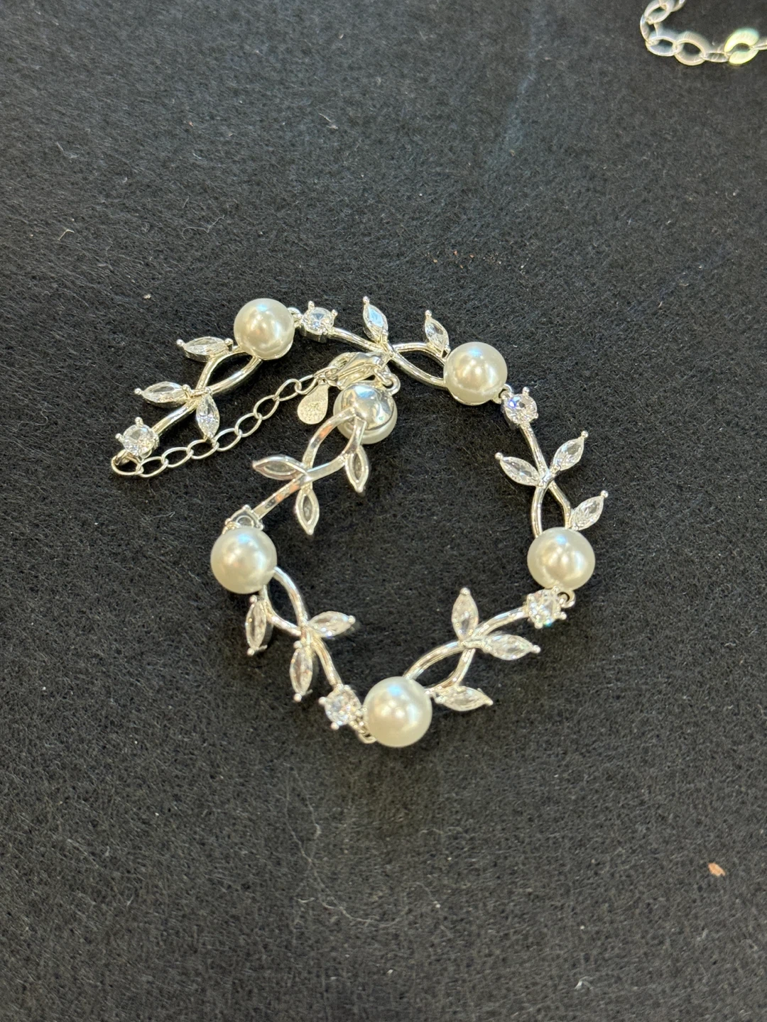 Pearl & Crystal Floral Bracelet - photo 4