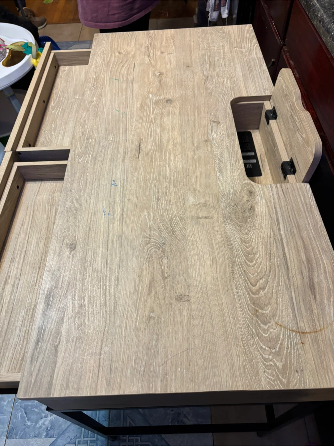 Escritorio y silla de oficina