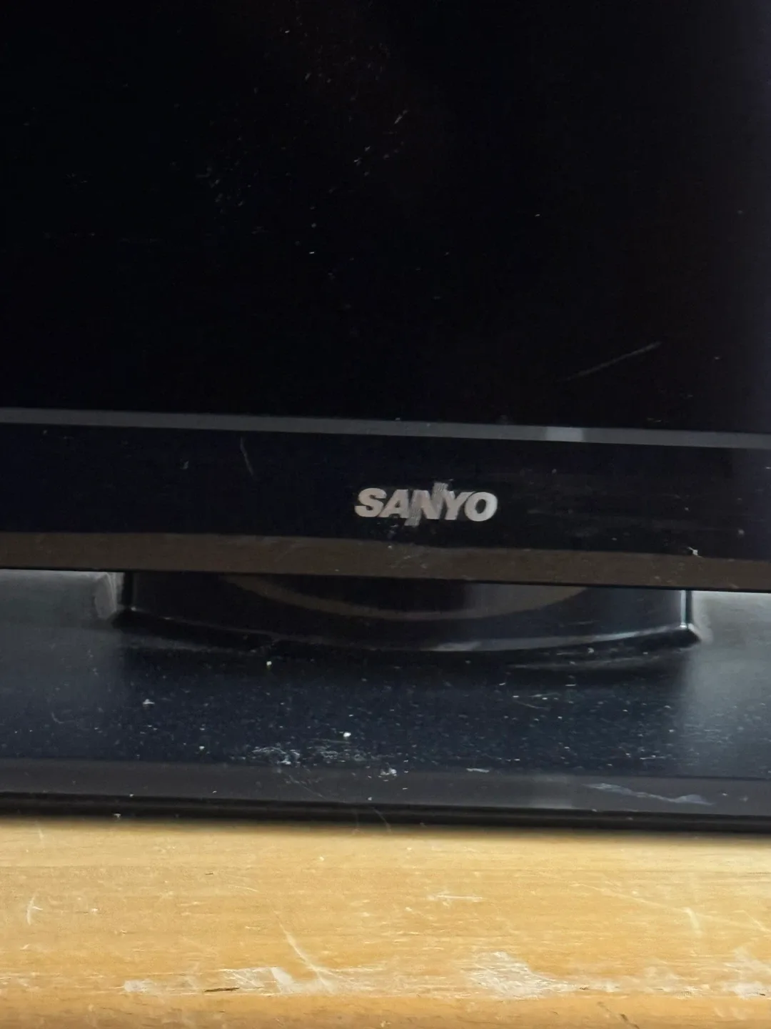 Sanyo 40” TV image indicator(3)