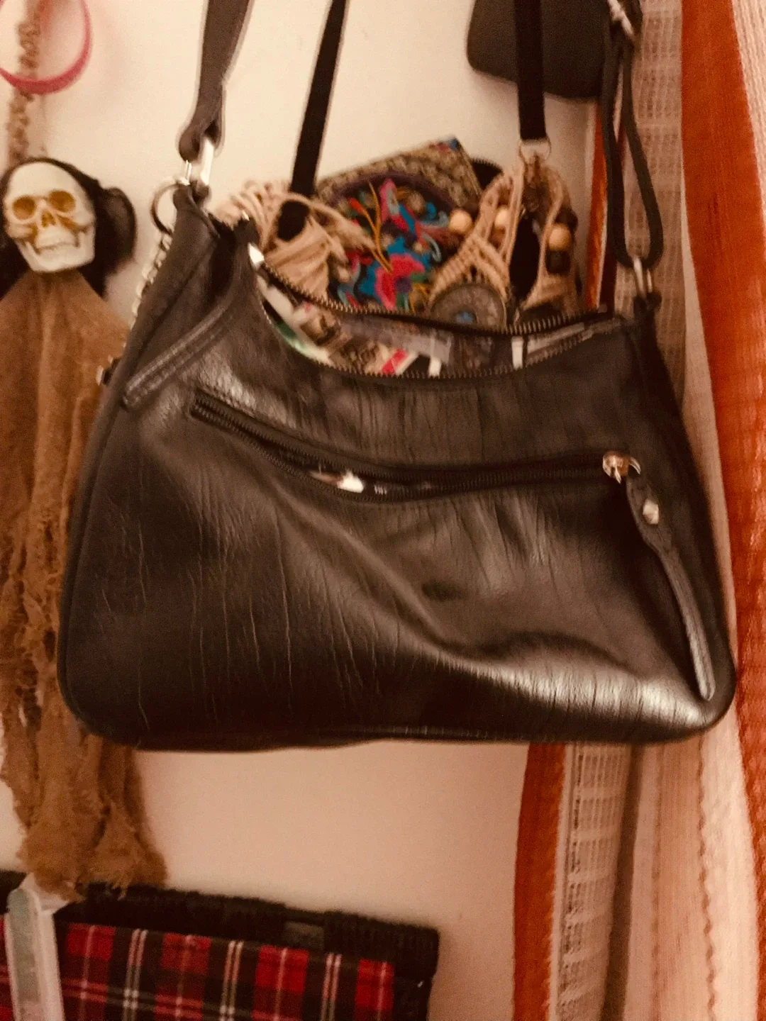 Harley-Davidson Black Leather Shoulder Bag image indicator(2)