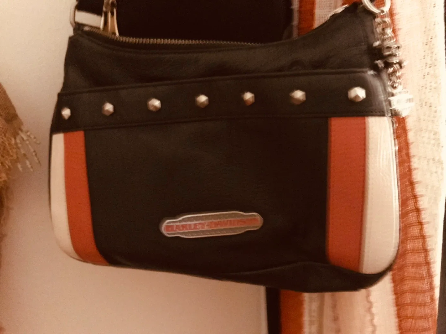 Harley-Davidson Black Leather Shoulder Bag image indicator(3)