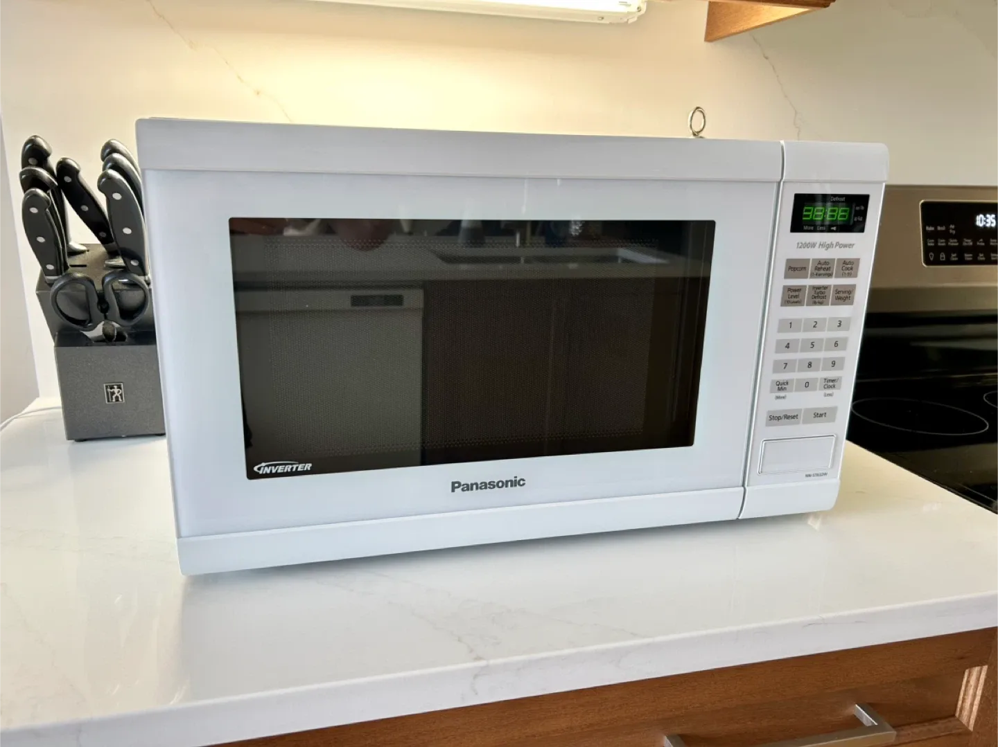 Panasonic 1200W Microwave