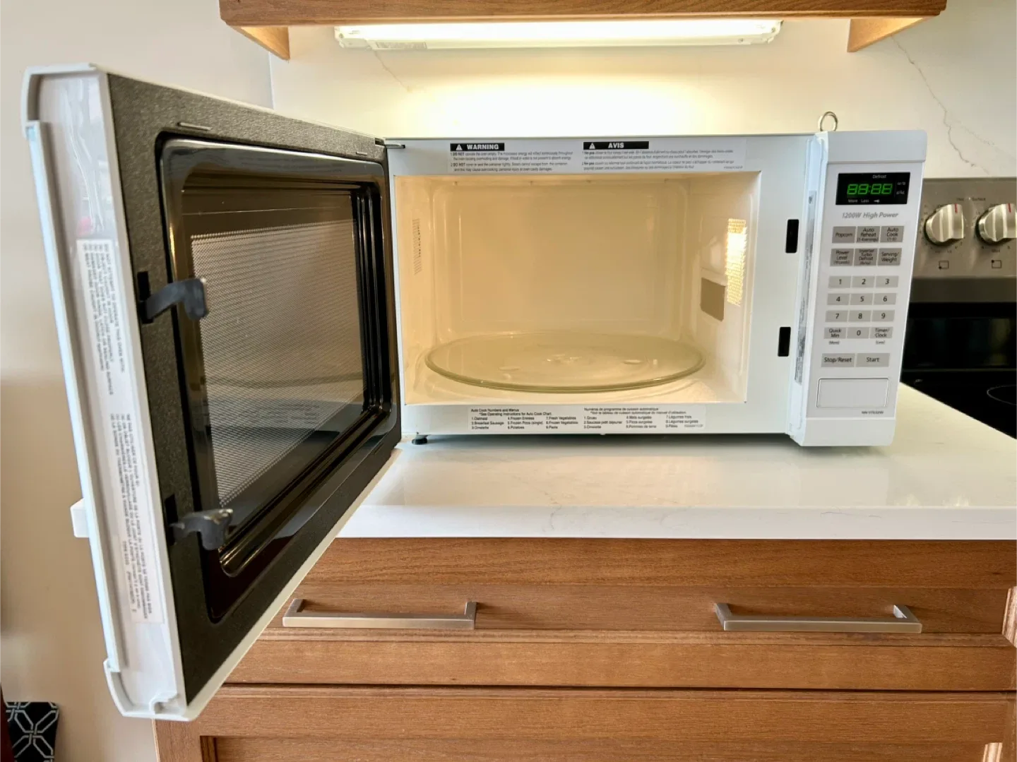 Panasonic 1200W Microwave image indicator(2)