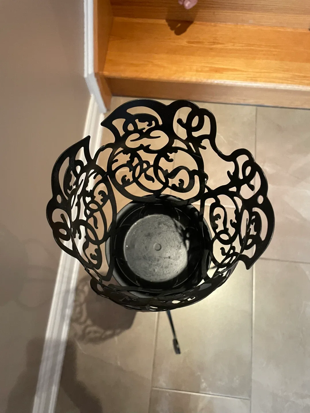 Candle / plant holder image indicator(2)