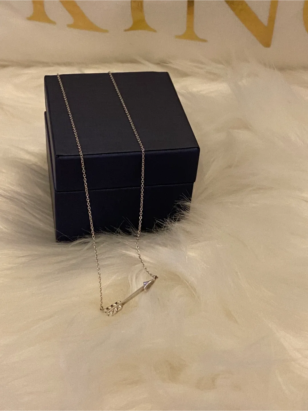 💯% AUTHENTIC “RARE” Tiffany & Co. Silver Arrow Necklace 18” long image indicator(5)