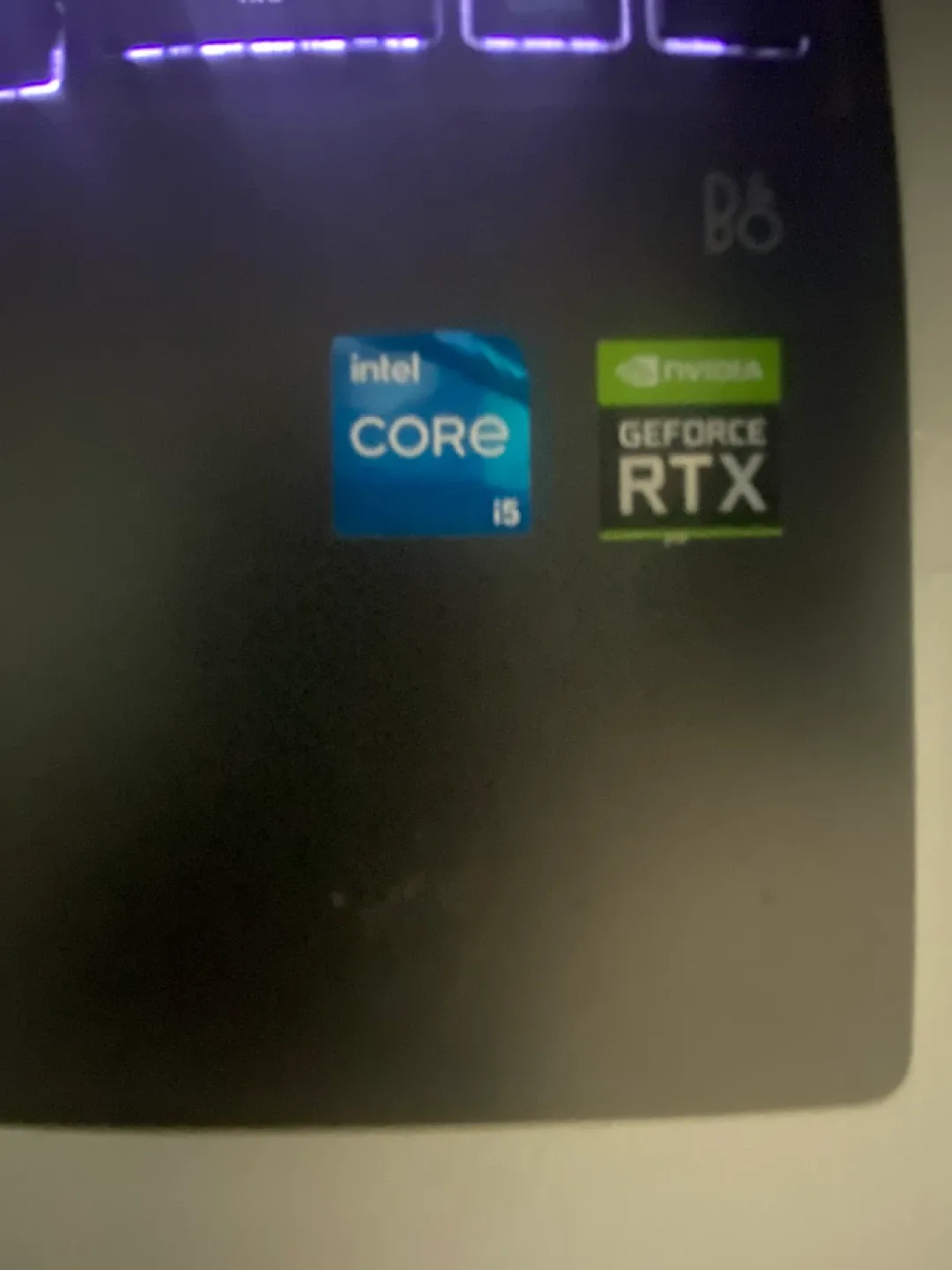 HP Victus 15.6" Gaming Laptop comes with extra monitor image indicator(3)