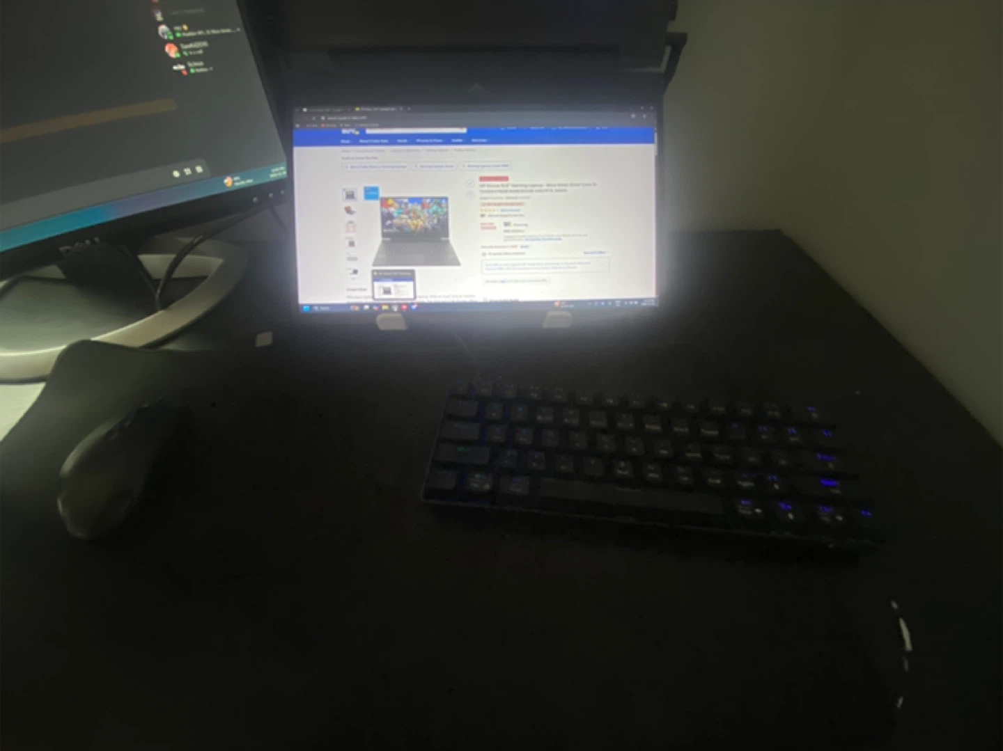 HP Victus 15.6" Gaming Laptop comes with extra monitor - photo 2