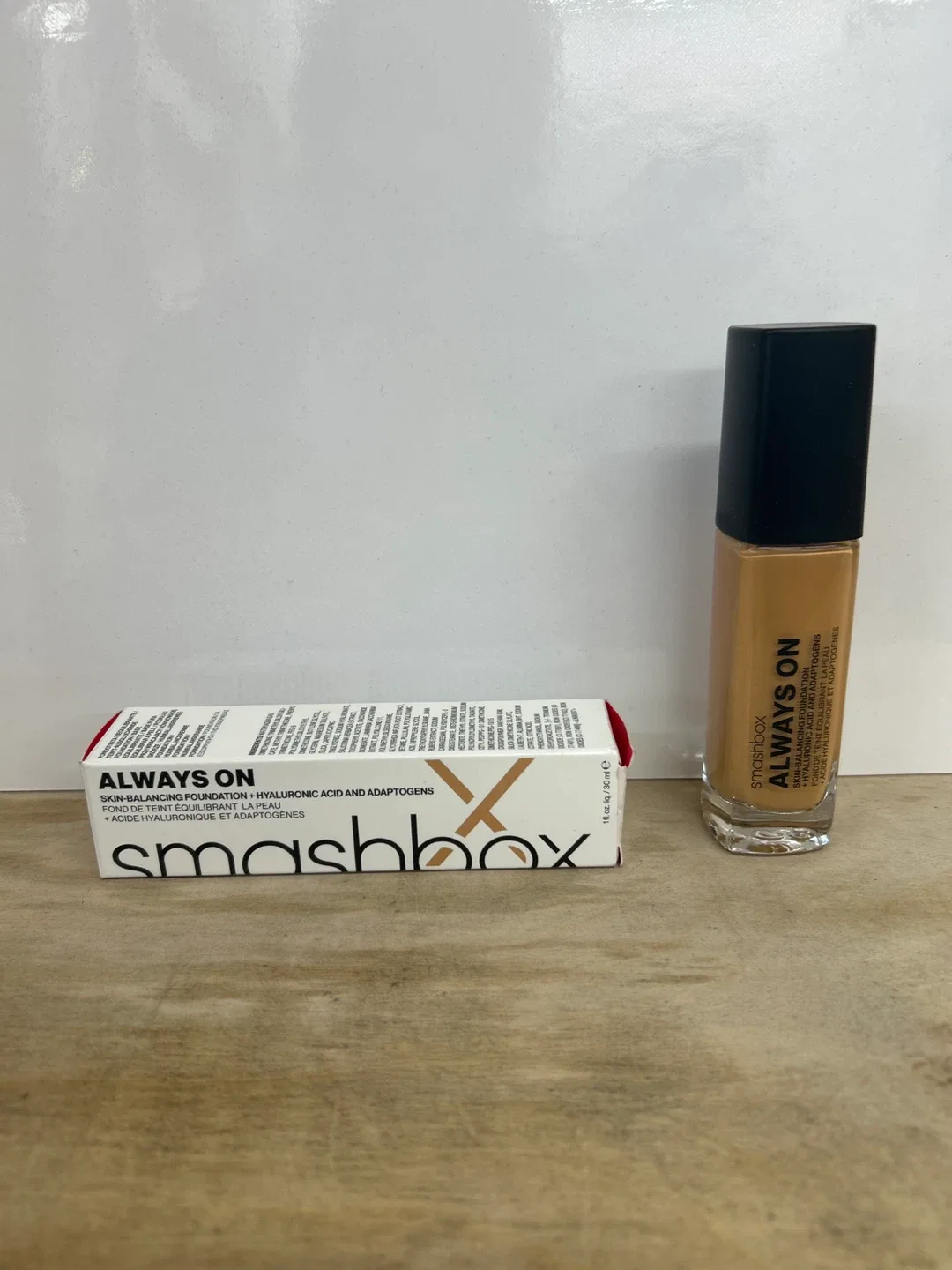 Smashbox Always On Skin-Balancing Foundation