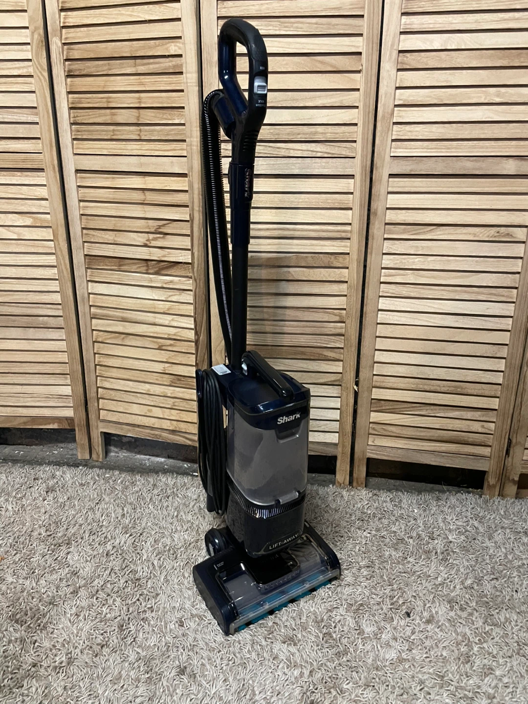 Shark Lift-Away Upright Vacuum