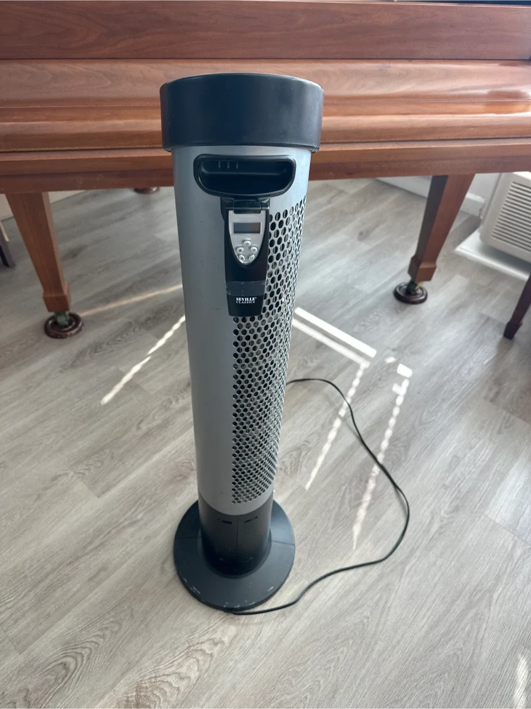 Seville Classics Tower Fan image indicator(2)