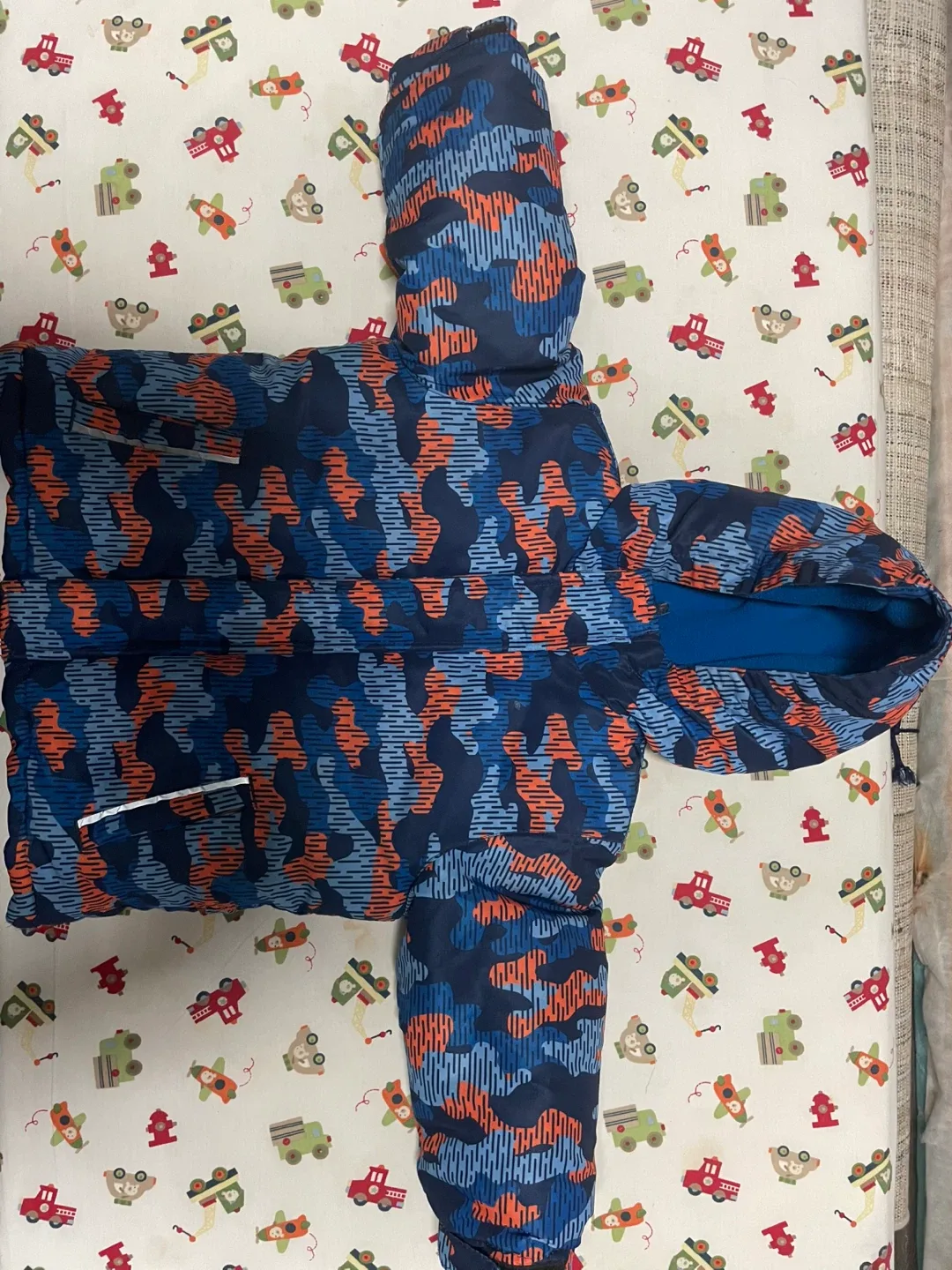 Mountain Ridge Kids' Snowsuit Size 4