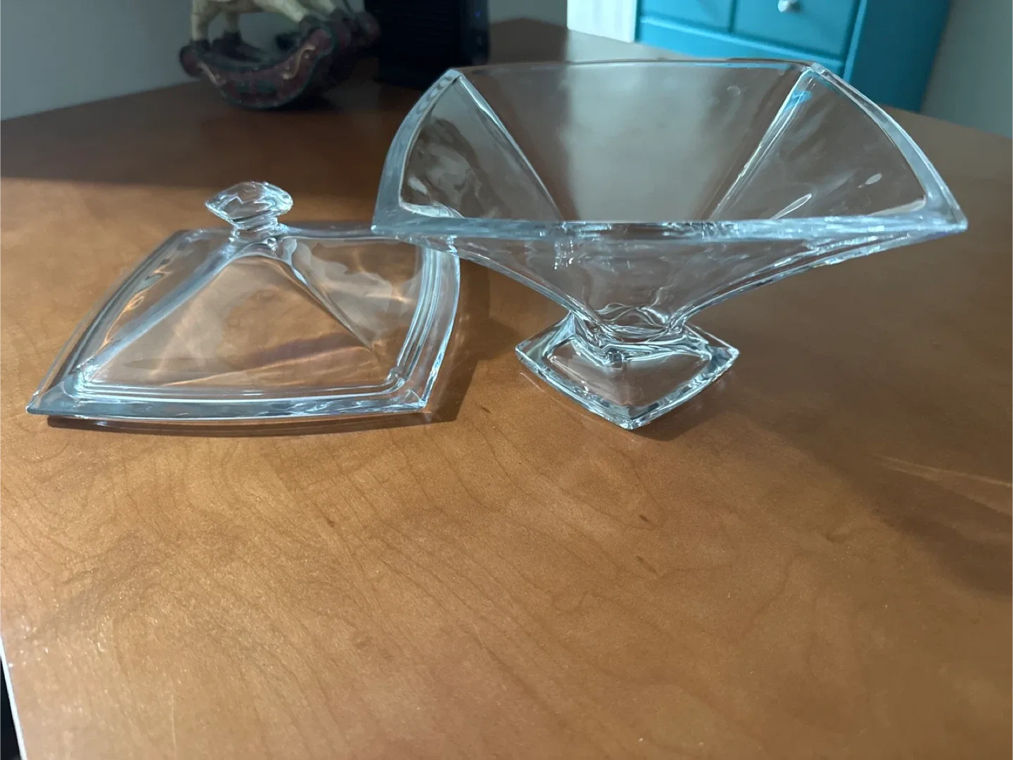 Glass Candy Dish with Lid image indicator(2)