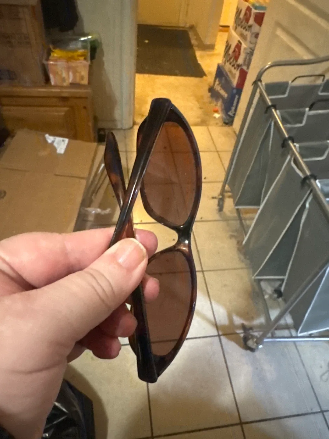 Brown tortoise shell Sunglasses image indicator(2)