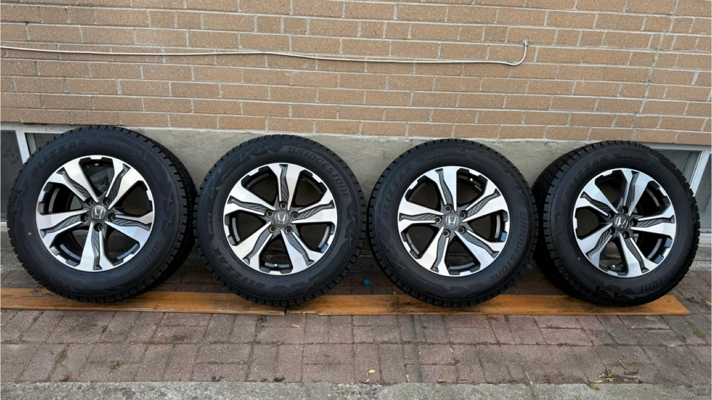 235/65R17 Honda Rims with Bridgestone Blizzak Tires - Set of 4 - photo 3