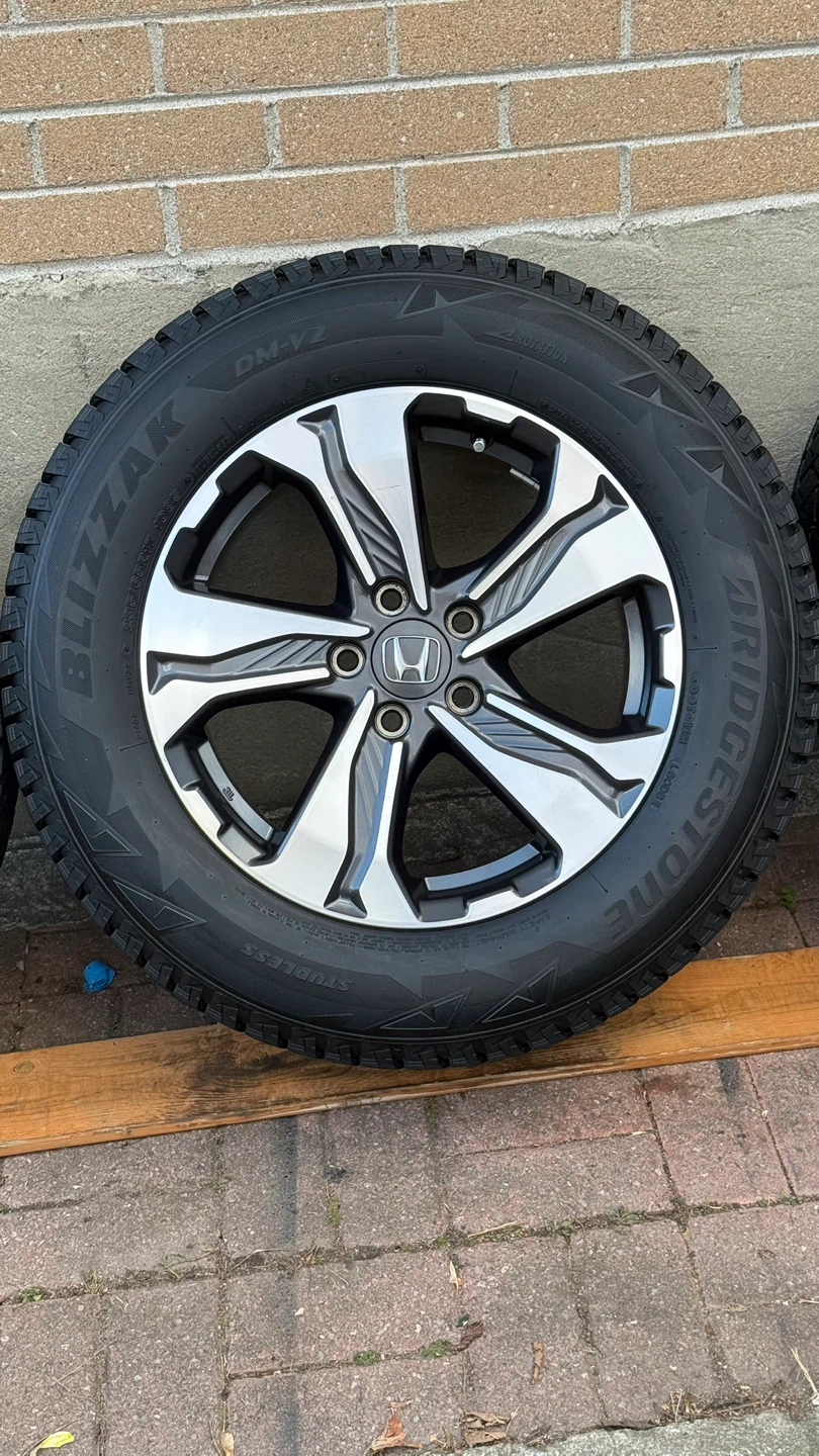 235/65R17 Honda Rims with Bridgestone Blizzak Tires - Set of 4 - photo 4