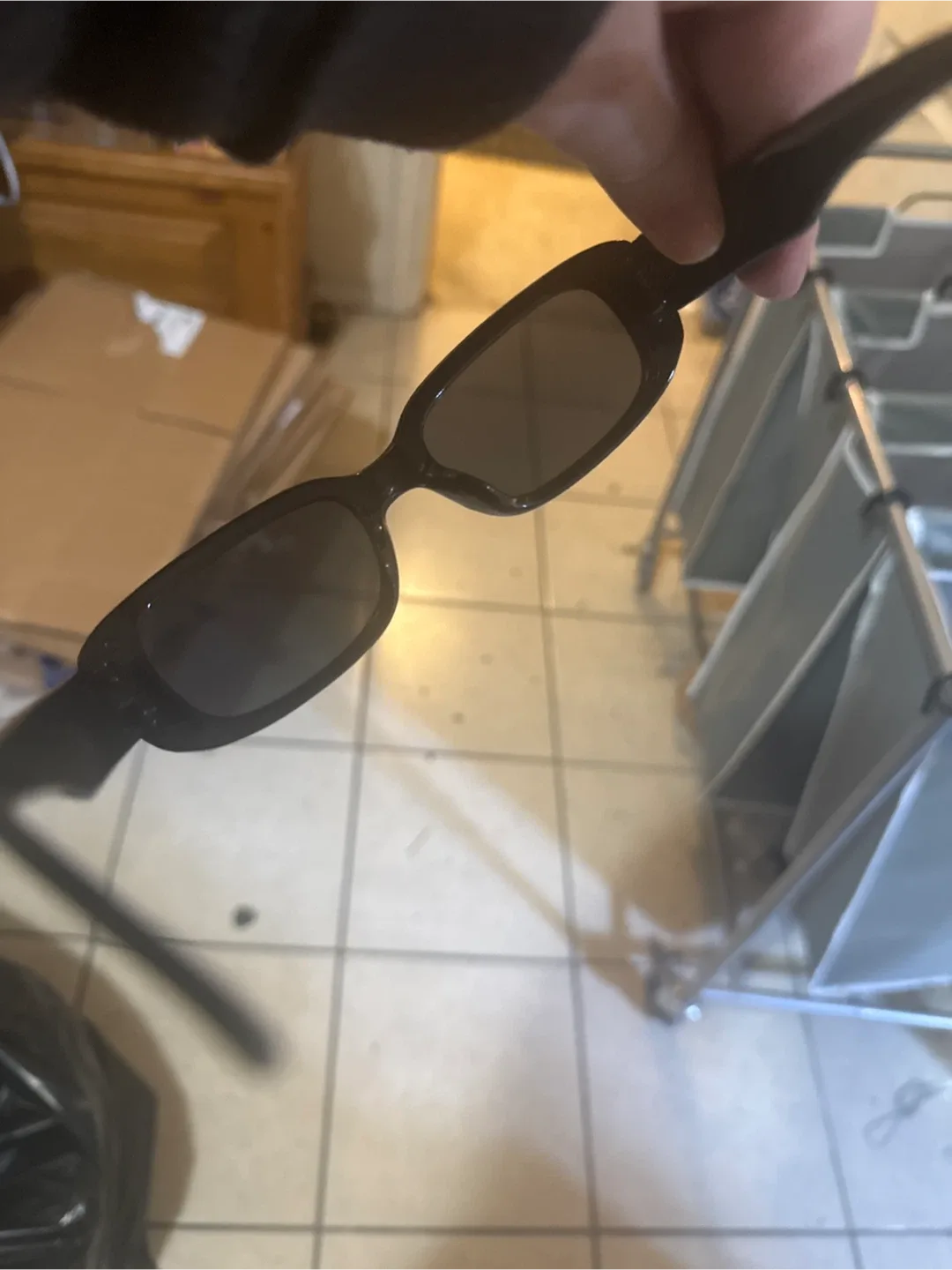 Black Rectangle Sunglasses image indicator(4)