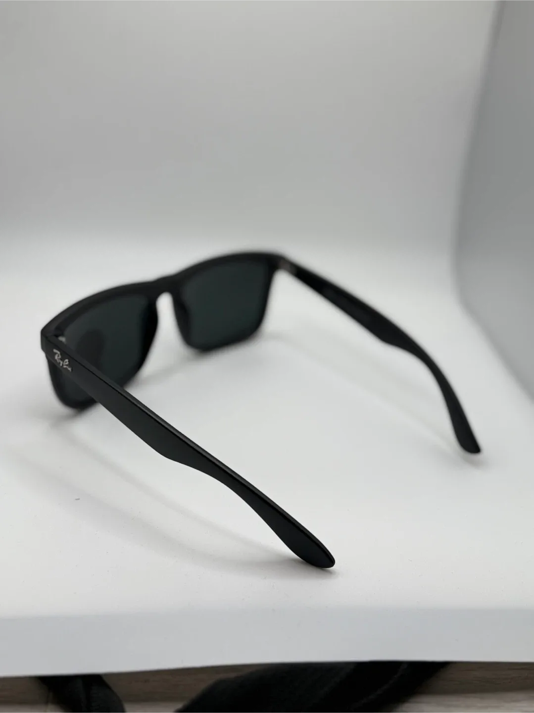 Ray-Ban New Wayfarer Sunglasses - Black image indicator(4)