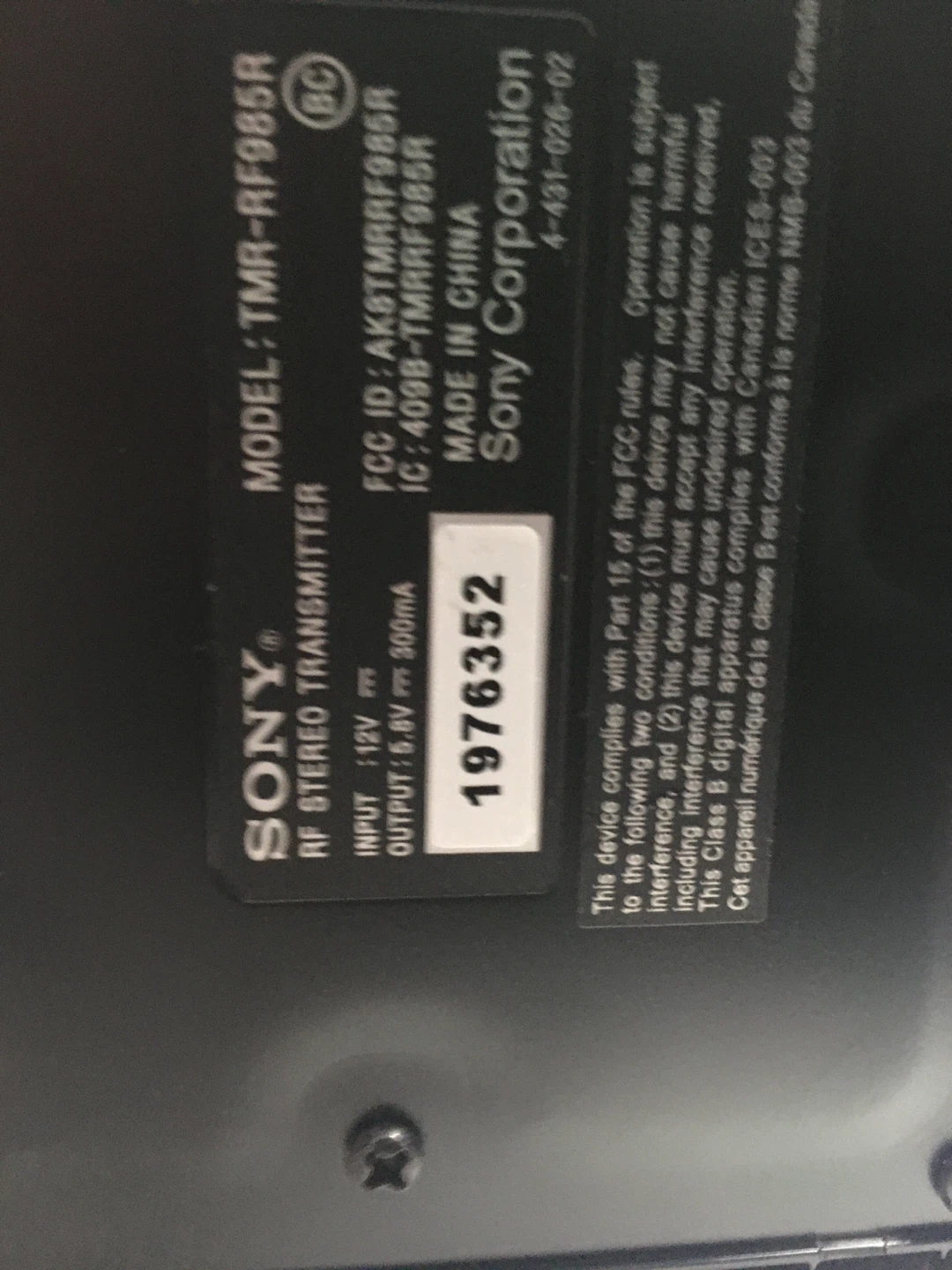 Sony TMR-RF985R RF Stereo Transmitter - photo 4