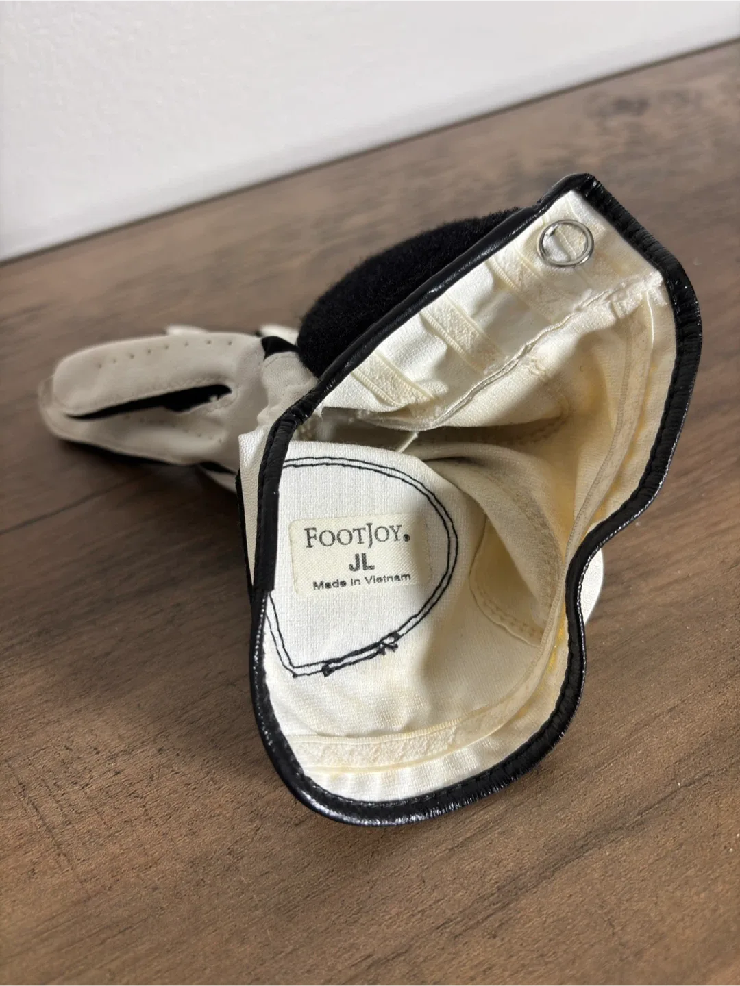 FootJoy Junior Right-Hand Golf Glove - Massive Savings! image indicator(4)