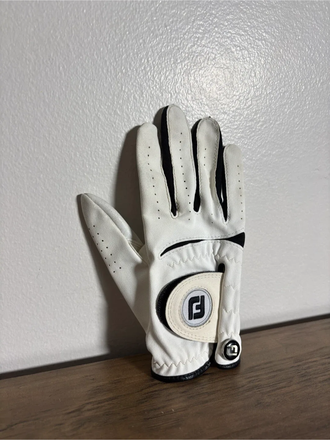 FootJoy Junior Right-Hand Golf Glove - Massive Savings!