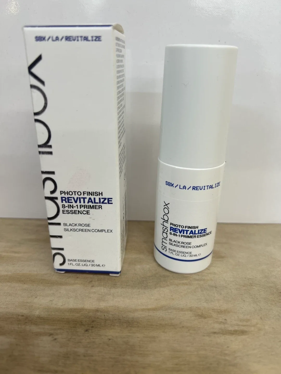 Smashbox Photo Finish Revitalize 8-in-1 Primer Essence