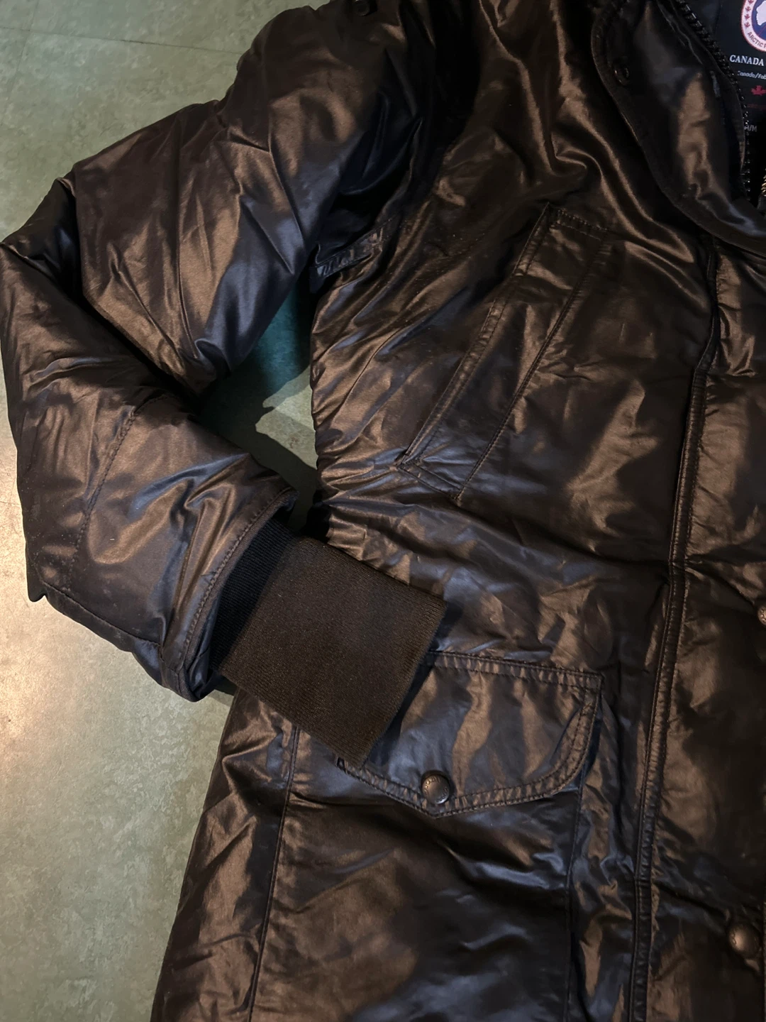 Canada Goose Jacket - Size M/M - photo 3