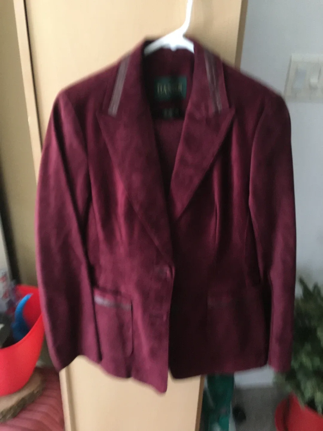 Danier Suede Suit - Size 8-10 image indicator(3)