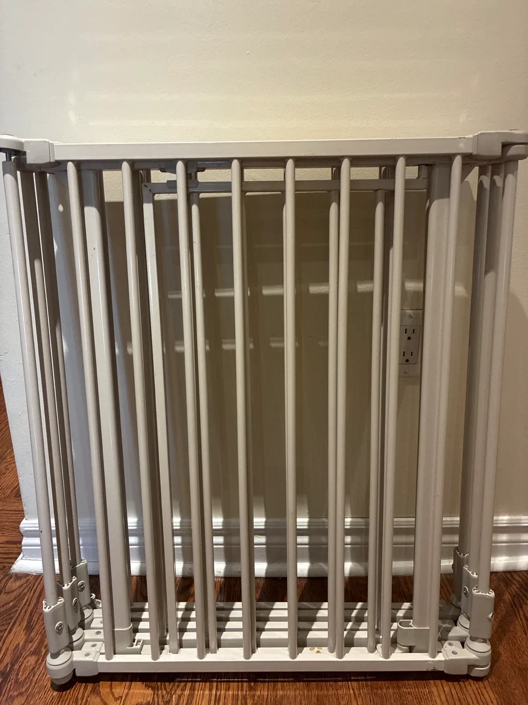 North States Superyard Indoor/Outdoor Playard