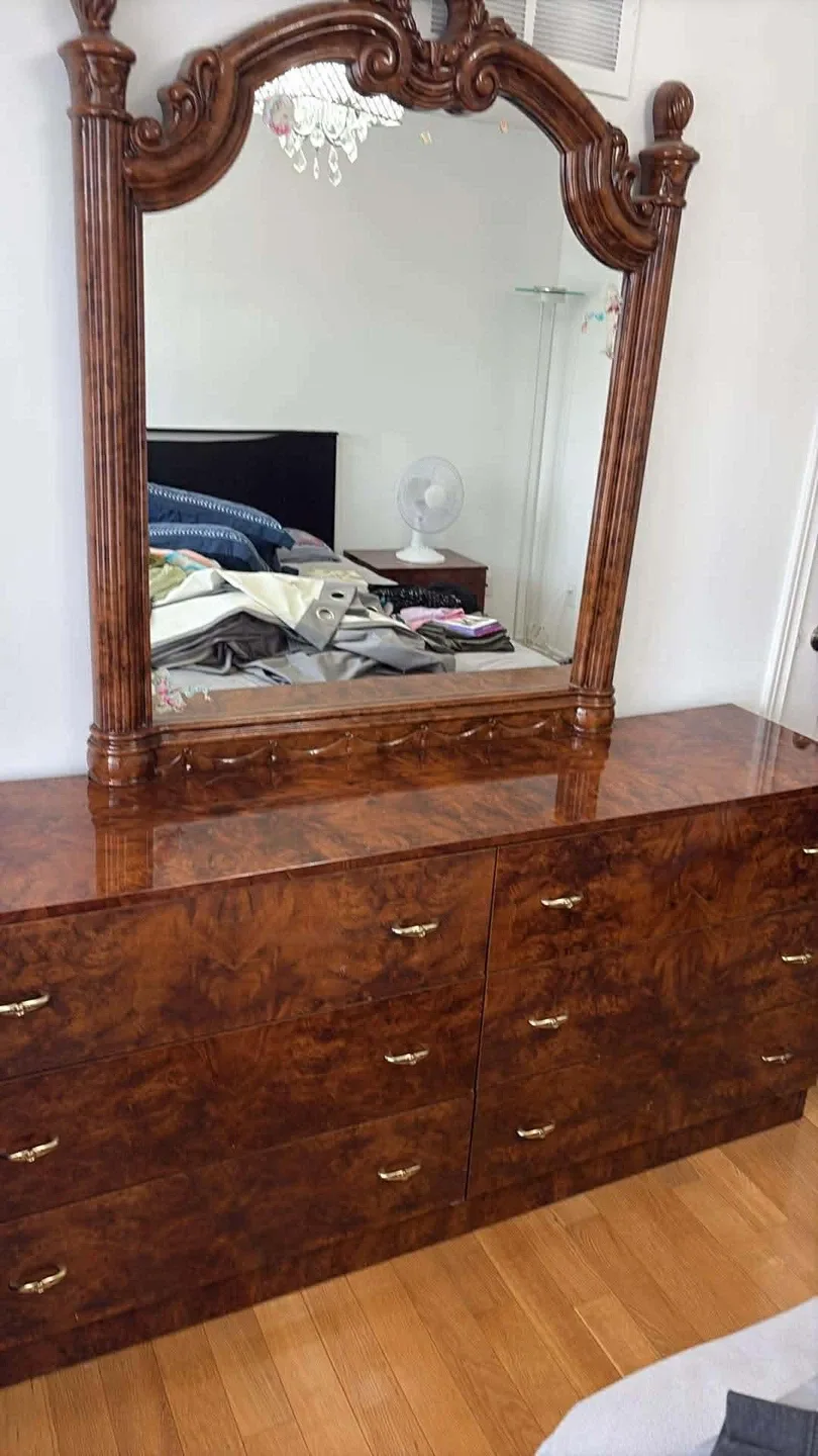 Bedroom Set - Bed, Dresser, Wardrobe, Nightstand image indicator(2)