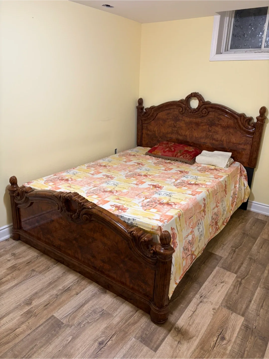 Bedroom Set - Bed, Dresser, Wardrobe, Nightstand image indicator(5)