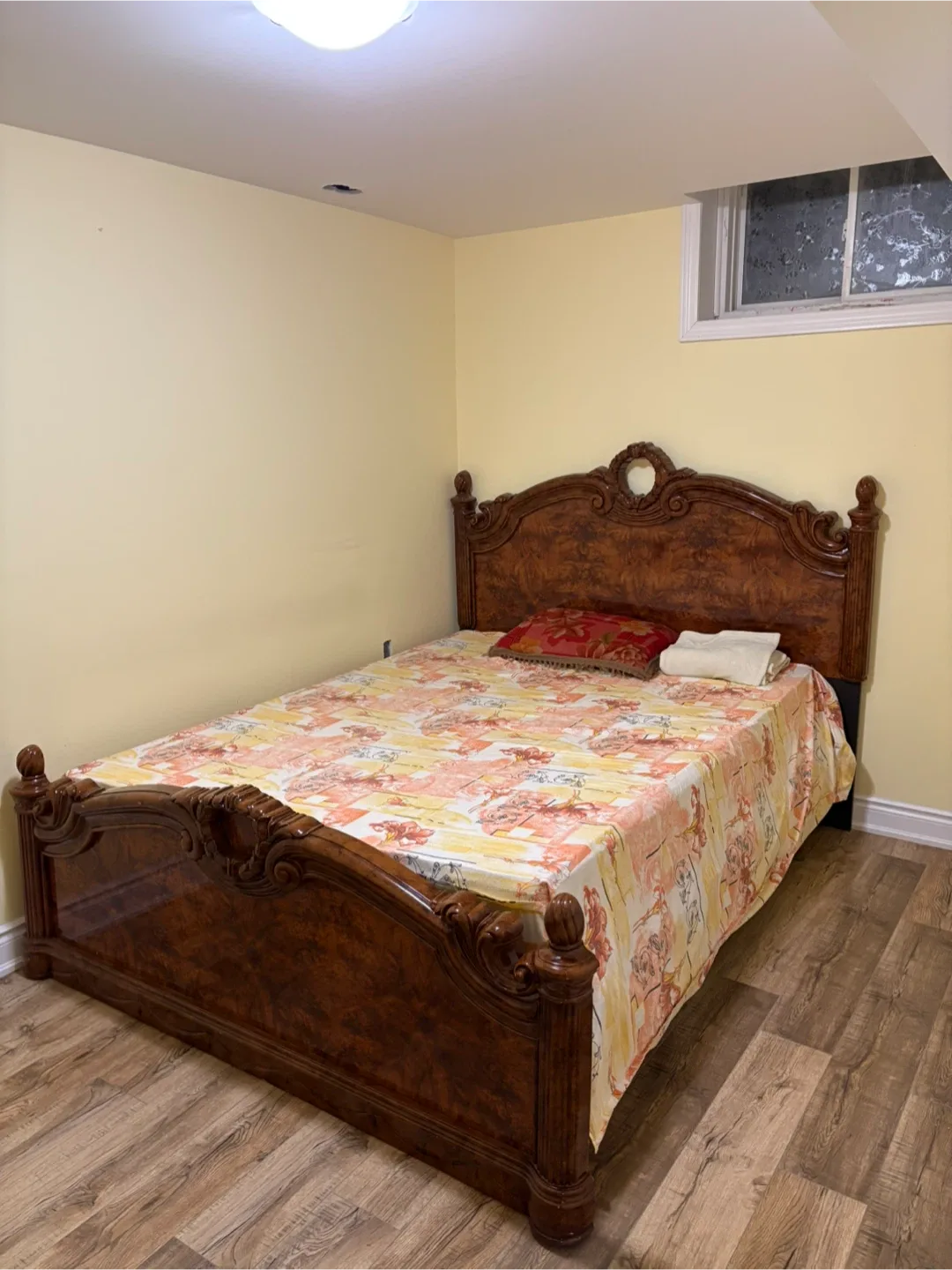 Bedroom Set - Bed, Dresser, Wardrobe, Nightstand image indicator(7)