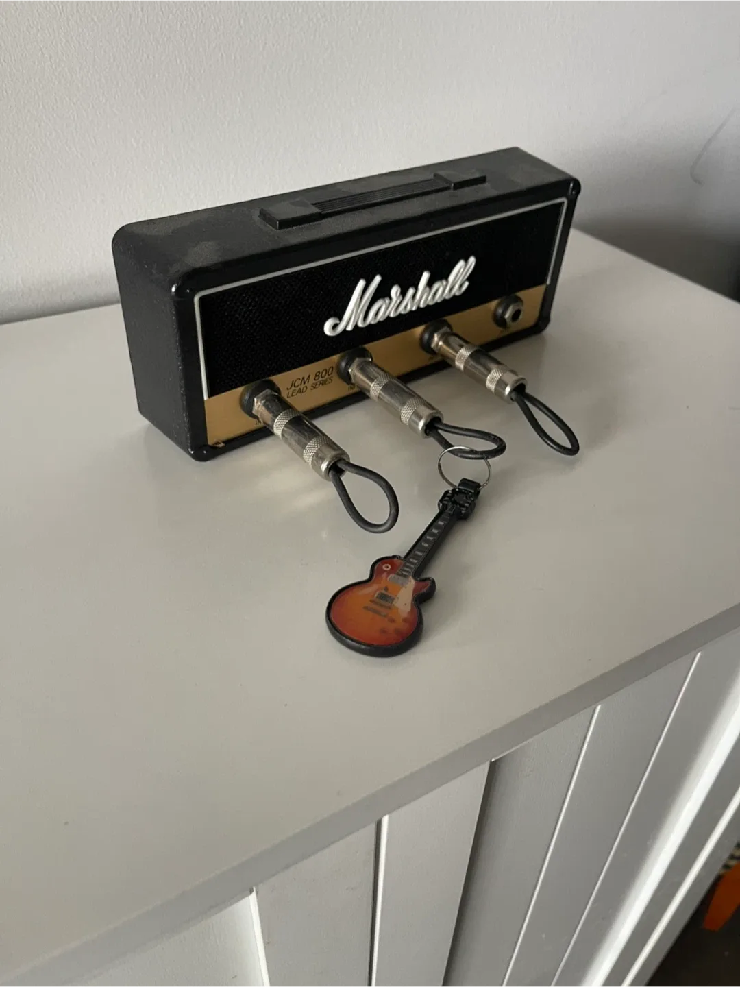 Marshall JCM800 Key Rack + Guitar Key Fob