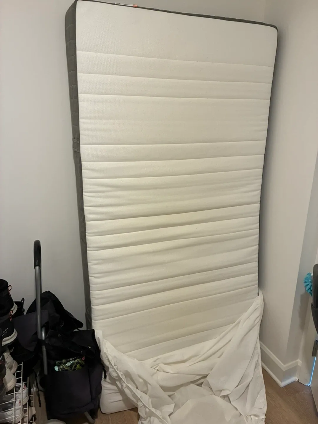 IKEA Morgedal Mattress (Twin Size) image indicator(2)