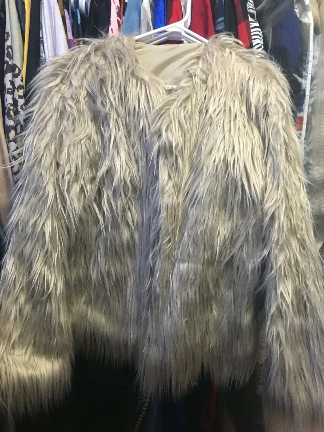 Faux Fur Jacket - Polyester image indicator(3)