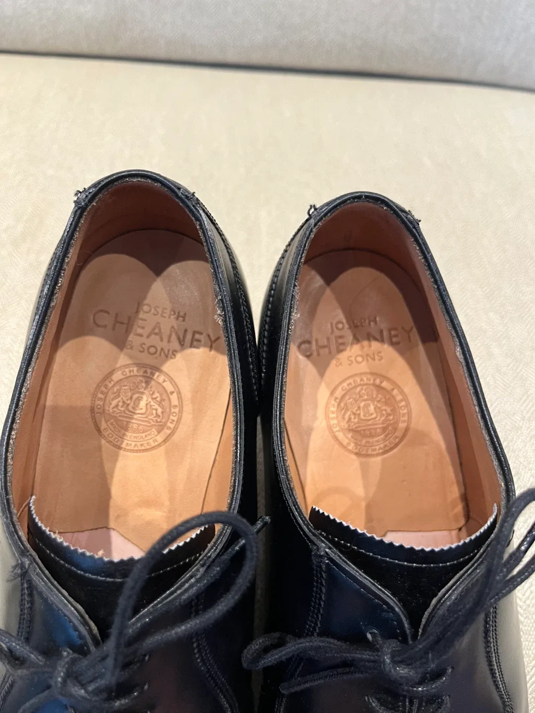 Joseph Cheaney & Sons Men’s Handmade Black shoes image indicator(6)