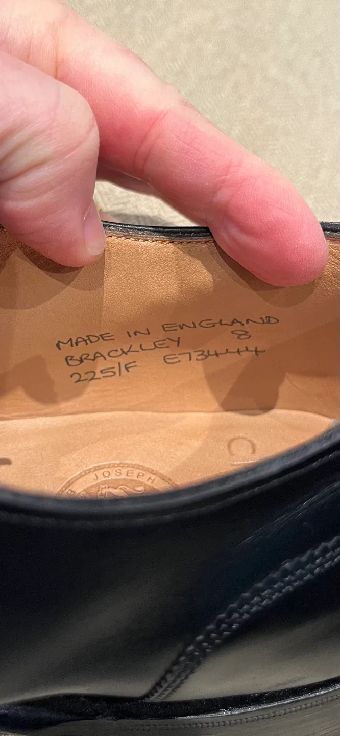 Joseph Cheaney & Sons Men’s Handmade Black shoes image indicator(9)