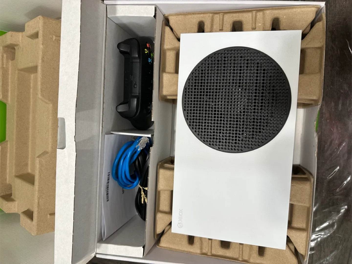 Xbox Series S 512 GB SSD - Like New! image indicator(4)