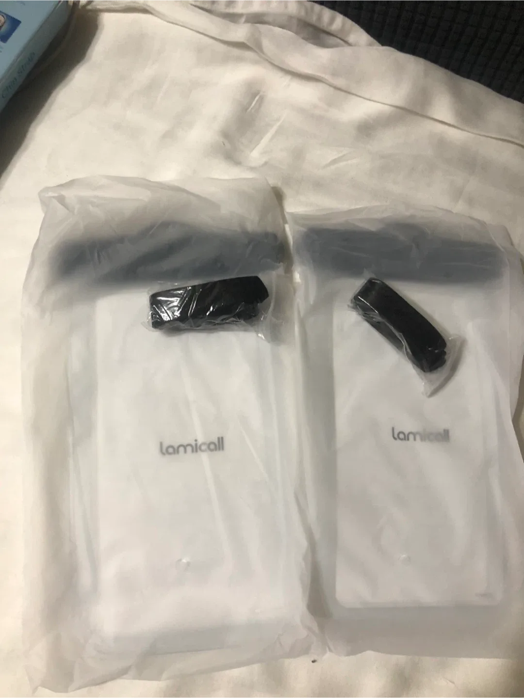 NEW-Lamicall Waterproof Phone Pouch - New image indicator(6)