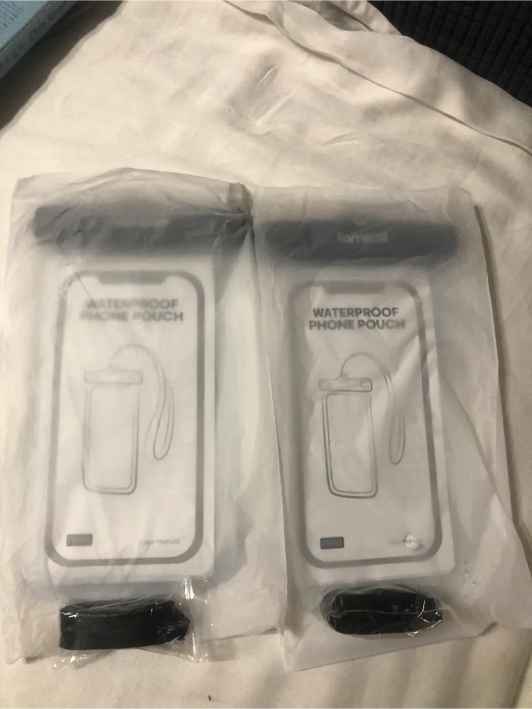 NEW-Lamicall Waterproof Phone Pouch - New image indicator(7)