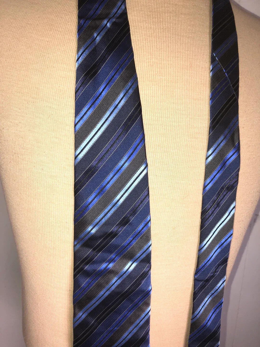 Men’s Blue Tie. LeChateau. image indicator(3)