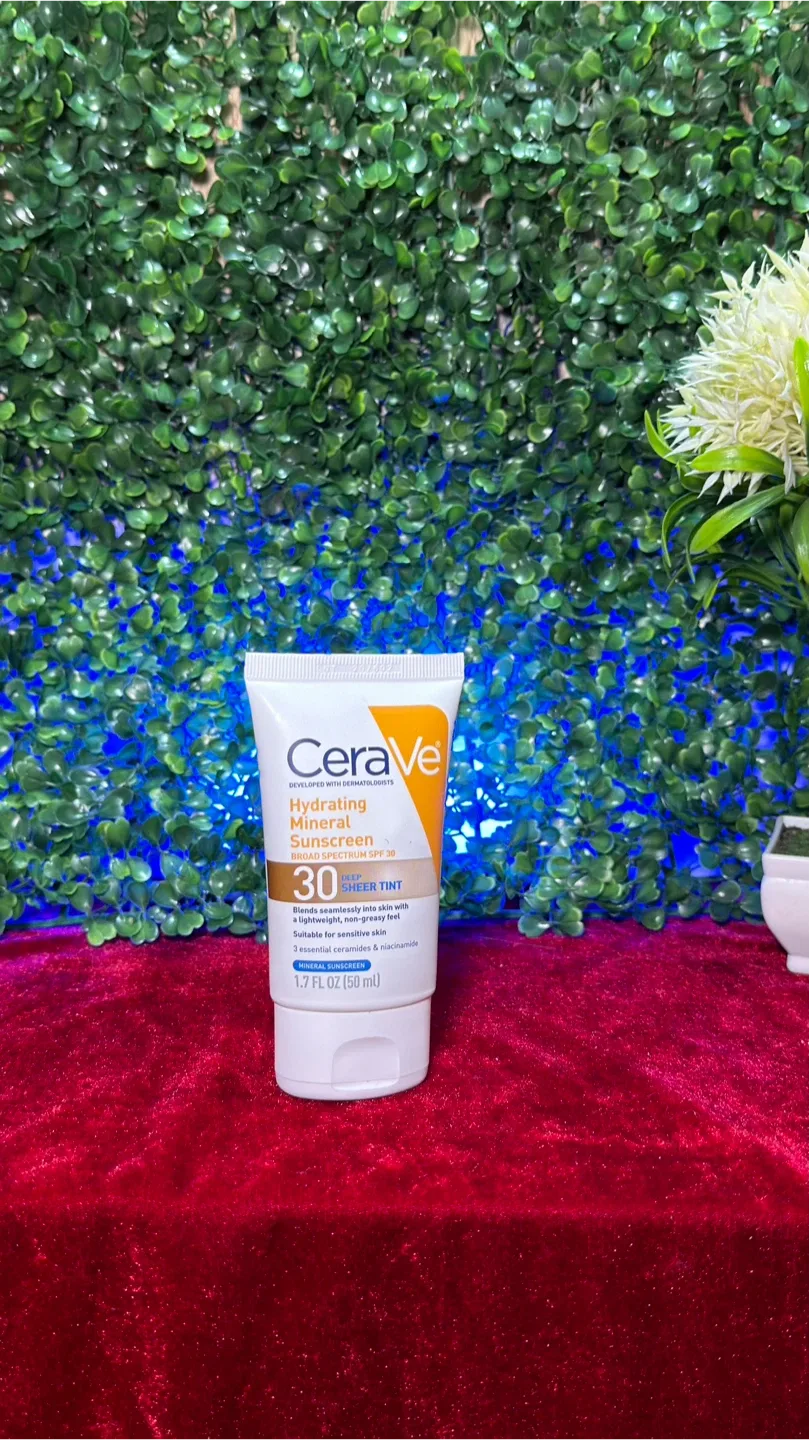 CeraVe Hydrating Mineral Sunscreen SPF 30