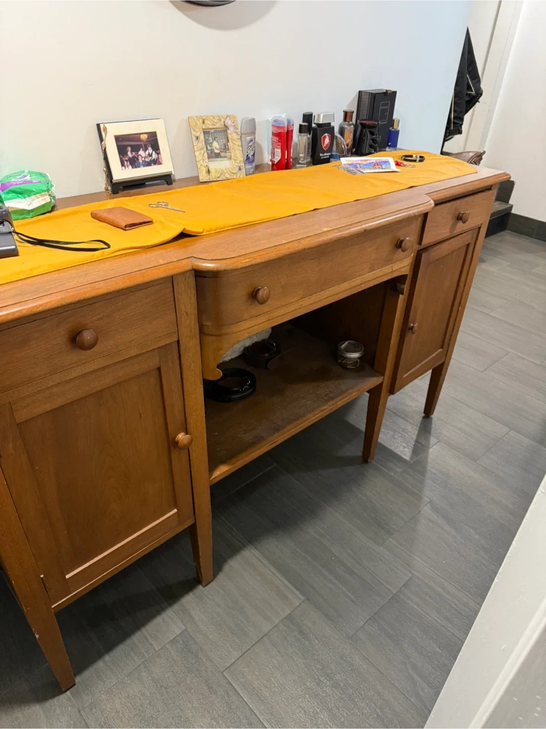 Wooden Sideboard Cabinet image indicator(2)