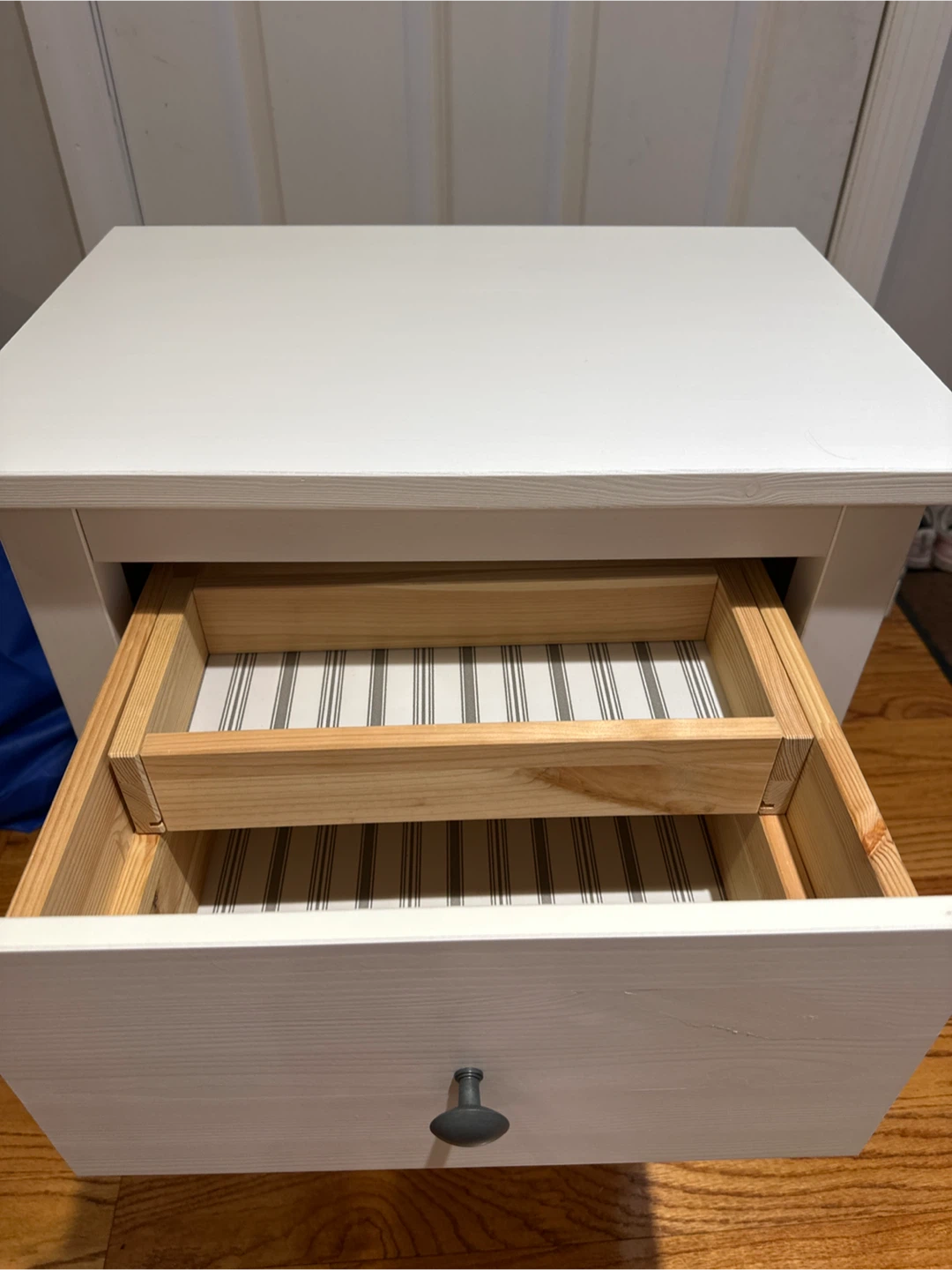 Ikea Hemnes Nightstand - photo 4