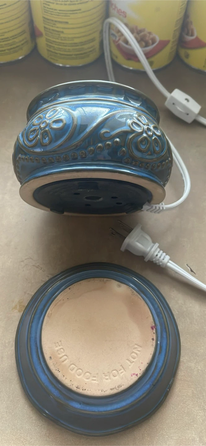 Blue Electric Wax Warmer - photo 2