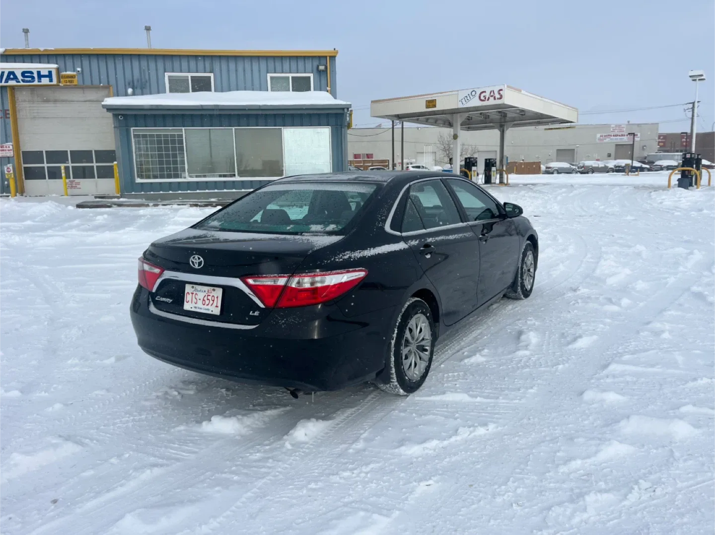 2016 Black Toyota Camry LE
