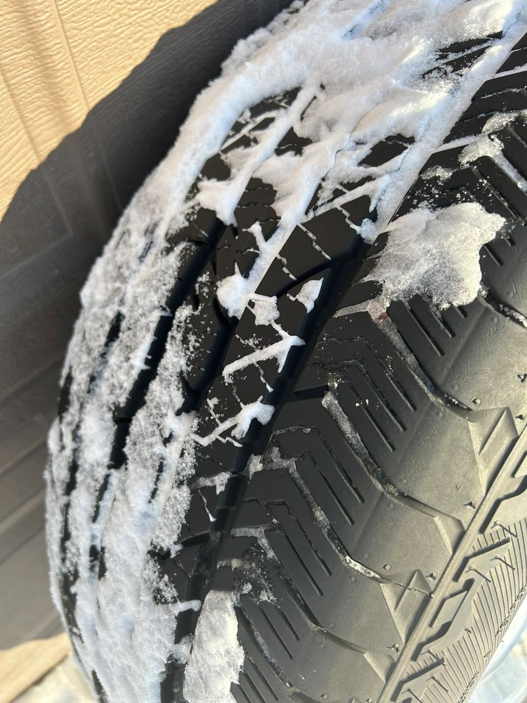 20 inch Hankook Tires on Chrome Rims - Set of 4 - photo 4