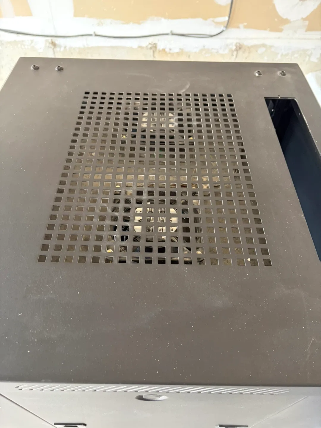 Omnimount RE27 Enclosed Full-Rack System image indicator(5)