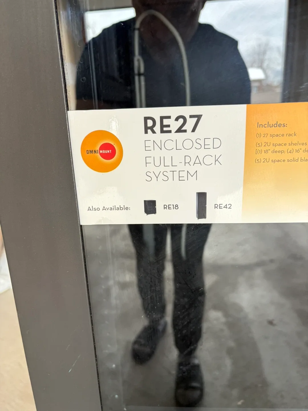 Omnimount RE27 Enclosed Full-Rack System image indicator(2)